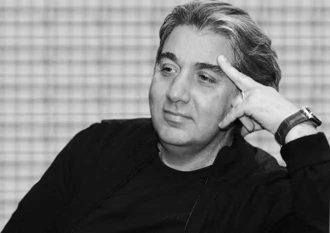Arian LEKA : Introduction à carte muette pour les noyés