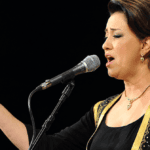 Sonia Mbarek : Carrière atypique d’une chanteuse