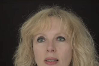 Hélène Frappat, le Gaslighting ou l’art de faire taire les femmes