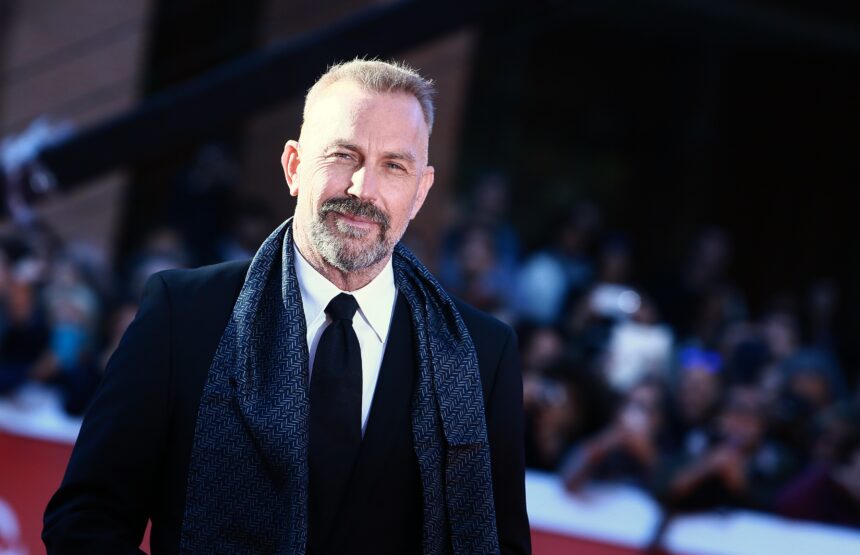 KEVIN COSTNER 327680237
