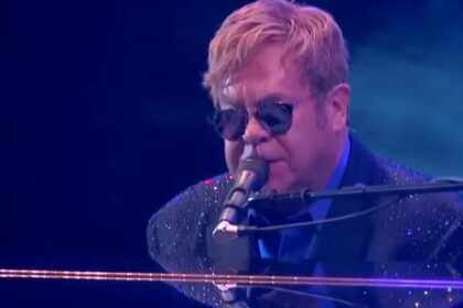 Elton John annonce son nouvel album "Who Believes In Angels?" en duo avec Brandi Carlile