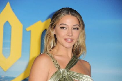 Madelyn Cline rejoint Johnny Depp et Penélope Cruz...