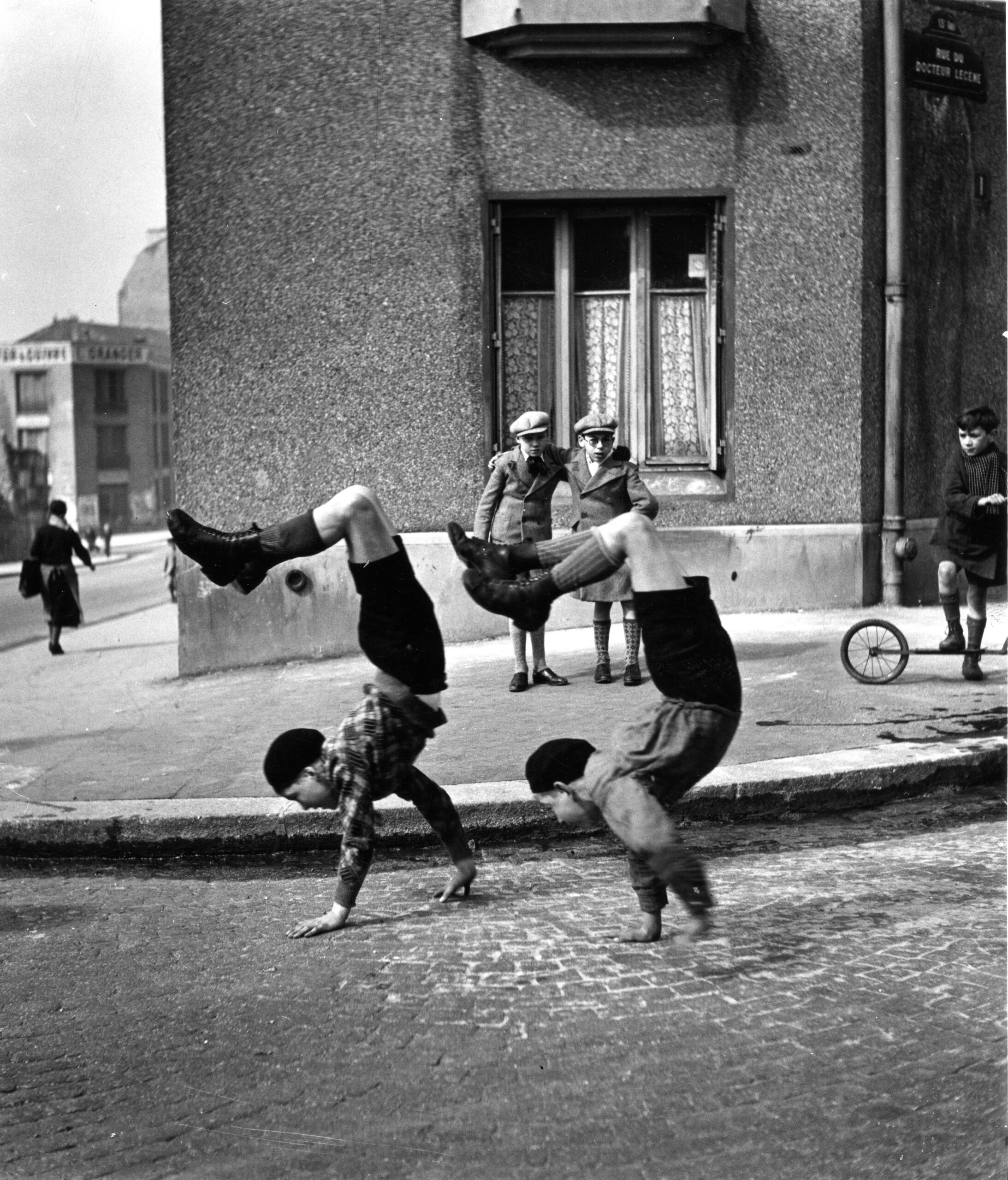 Robert Doisneau, Instants donnés : L’art de vivre en photos 4 Robert Doisneau, Instants donné