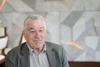 « Shout » : David O. Russell réunit Robert De Niro et Jenna Ortega au billard 2184103569