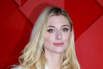 Elizabeth Debicki et Scott Caan rejoignent Brad Pitt... 2234701155