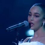La chanteuse Jorja Smith illumine Arles avec sa soul contemporaine