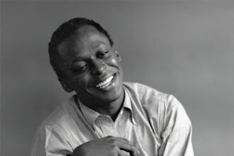“Miles Davis et la quête du son” : une bande dessinée au rythme intérieur de la création