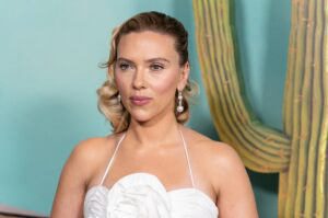 Scarlett Johansson change de registre avec My Mother’s Wedding 2317196301