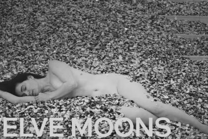 « Twelve Moons » dévoile un premier extrait