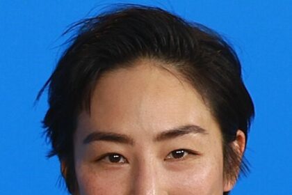 Greta Lee passe derrière la caméra avec "The Eyes Are The Best Part"