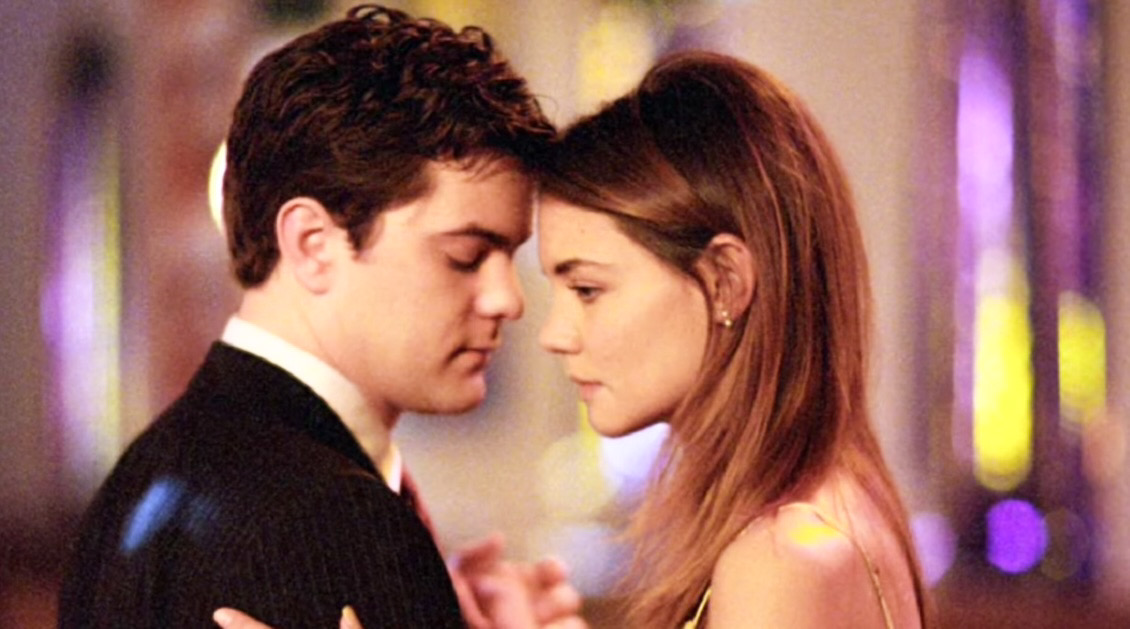 Katie Holmes retrouve Joshua Jackson dans "Happy Hours"