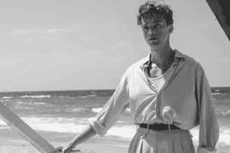 François Ozon adapte L’Étranger de Camus avec Benjamin Voisin en Meursault