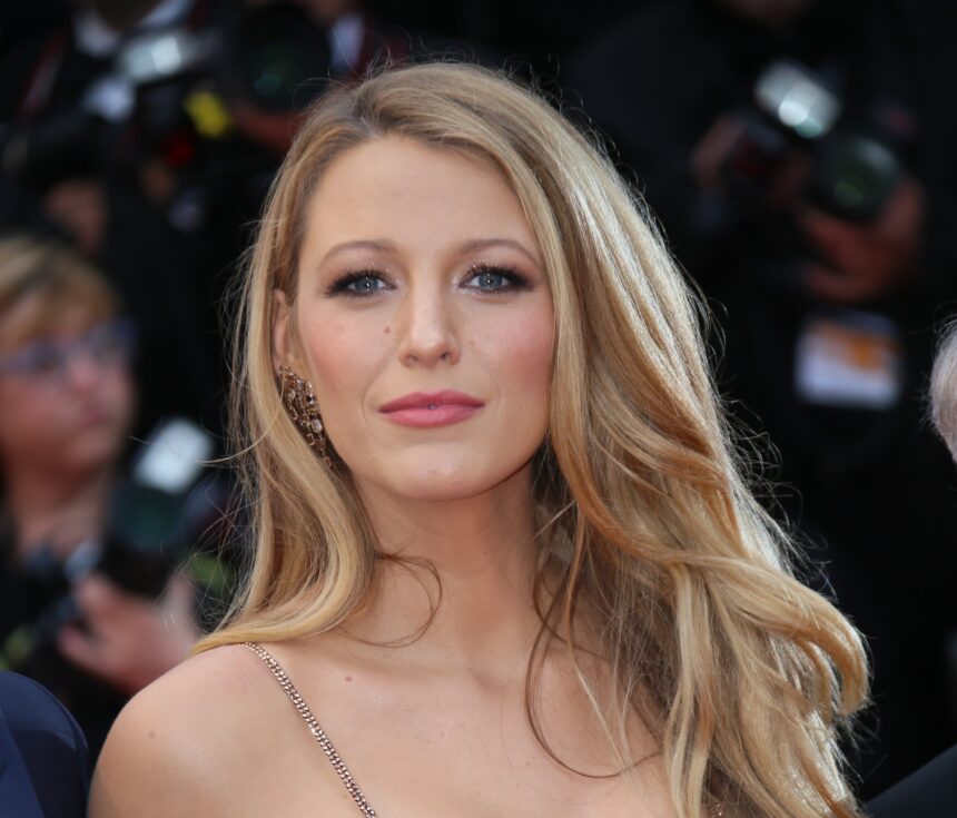 « The Survival List » : Blake Lively entre 418947571romance et survie