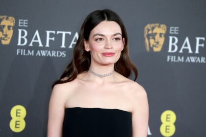 Ella McCay de James L. Brooks : Emma Mackey, Jamie Lee Curtis et un cri libérateur