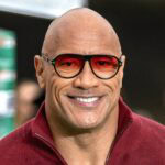 Benny Safdie, Dwayne Johnson et Emily Blunt triomphent à Venise avec The Smashing Machine