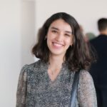 Hajar Ouhsine : Un café, deux âmes, un instant, une nouvelle au bord de la mer