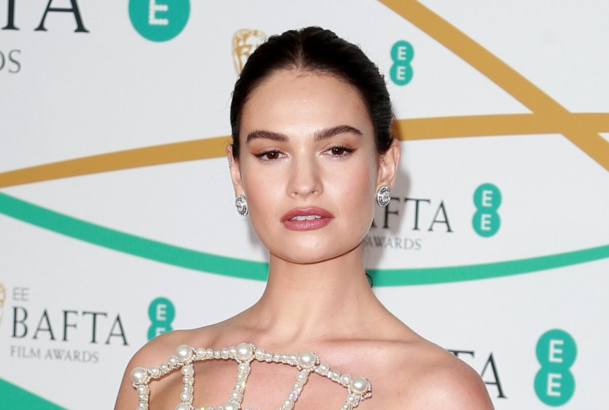 Lily James incarne Whitney Wolfe Herd dans Swipe 2265882241