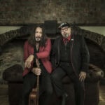 Atua Blues signe Two Roots