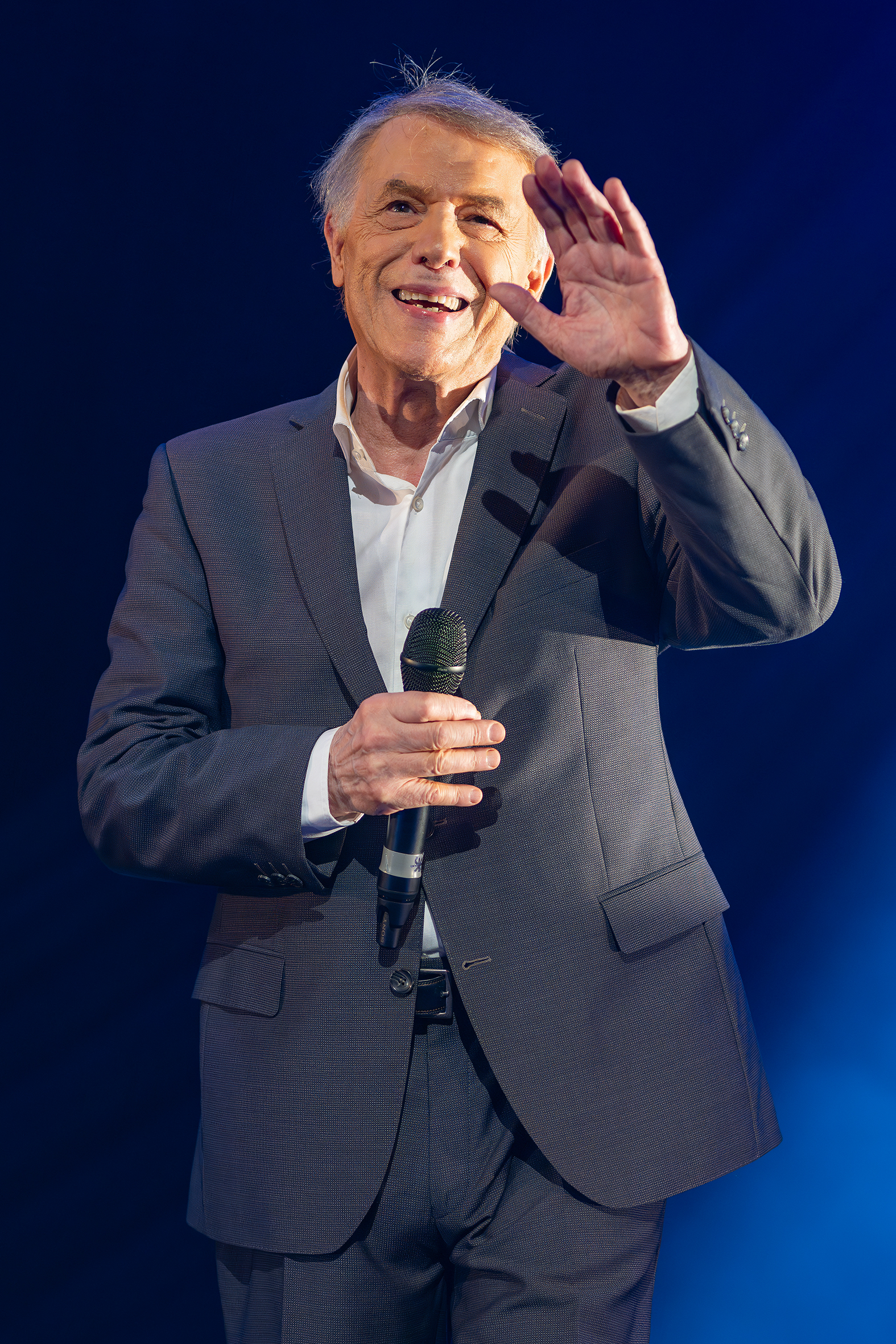 Salvatore Adamo : « Des nèfles et des groseilles »