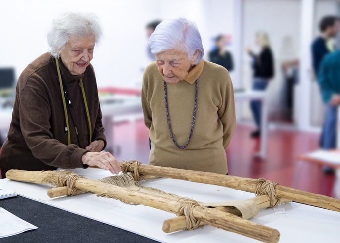 Le fil Voyageur raconté par Sheila Hicks et Monique Lévi-Strauss au Quai Branly