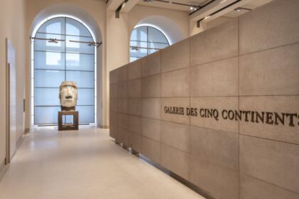 Galerie des cinq continents au Louvre