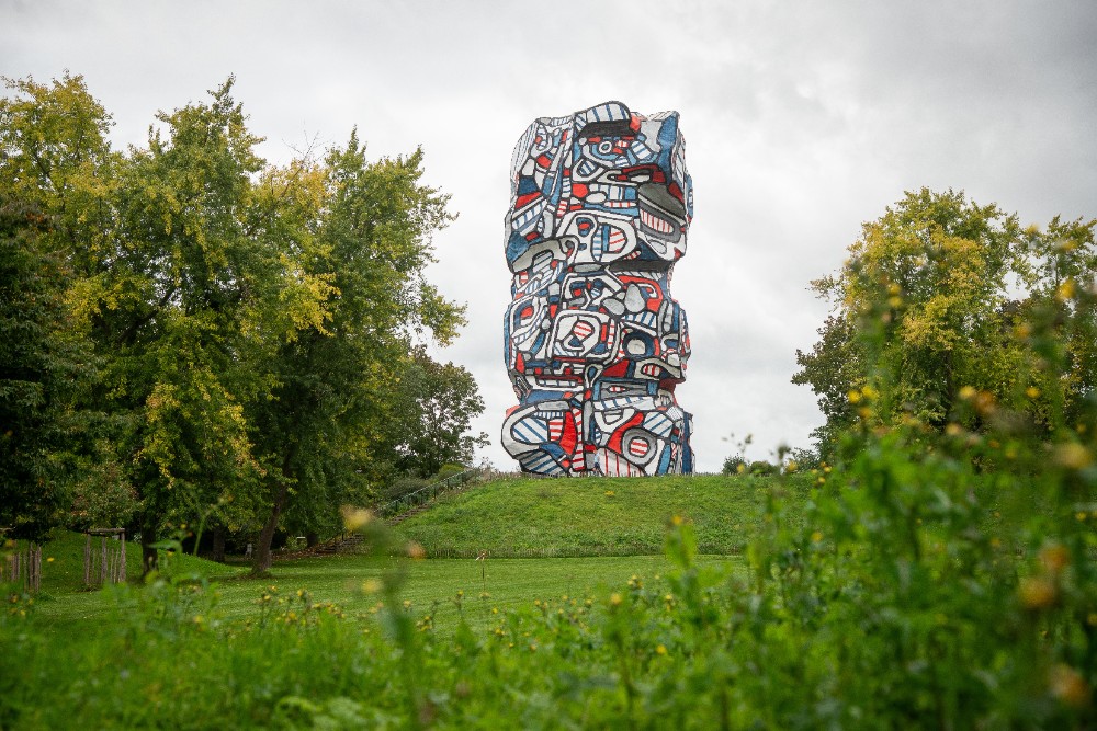 Jean Dubuffet , Tour aux figures