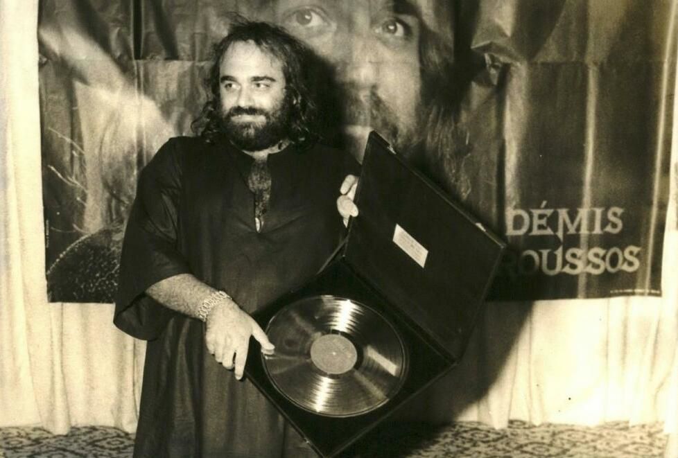 Demis Roussos : l’écho d’un chanteur mondial