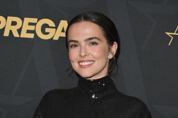 The 99'ers : Zoey Deutch