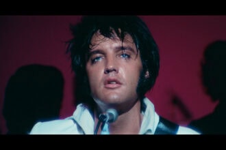 Epic Elvis Presley in concert