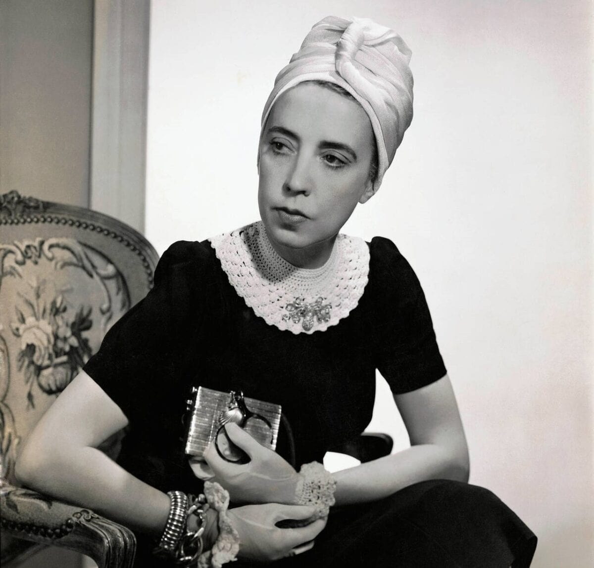 Schiaparelli : Fashion Becomes Art au V&A, la mode comme geste artistique
