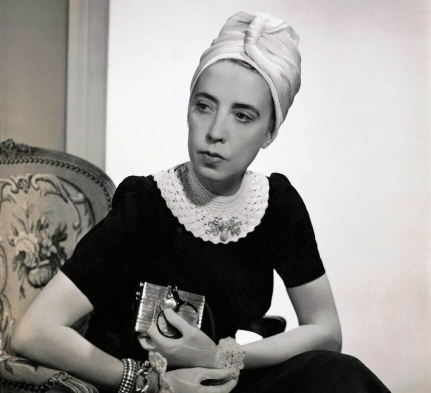 Schiaparelli : Fashion Becomes Art au V&A, la mode comme geste artistique