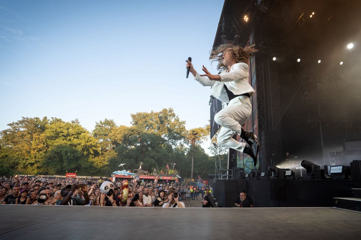 Julien Doré ajoute deux nouvelles dates à Paris, porté par l’amour du public