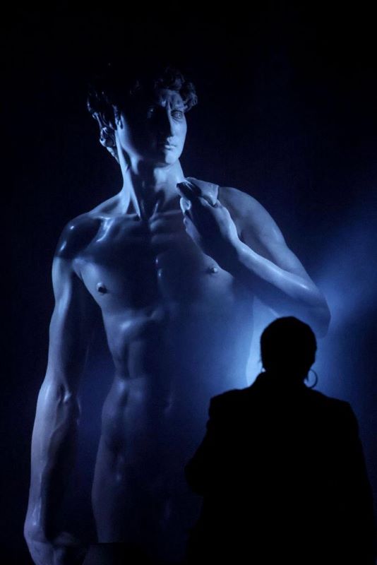 L’Atelier des Lumières présente « Renaissance : de Vinci, Raphaël, Michel-Ange »