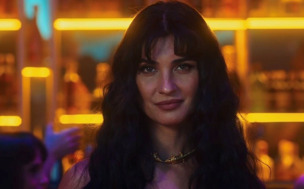 Qui est Tuba Büyüküstün, l’actrice turque au succès international ?