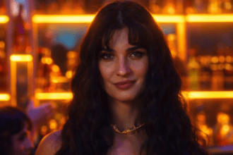 Qui est Tuba Büyüküstün, l’actrice turque au succès international ?