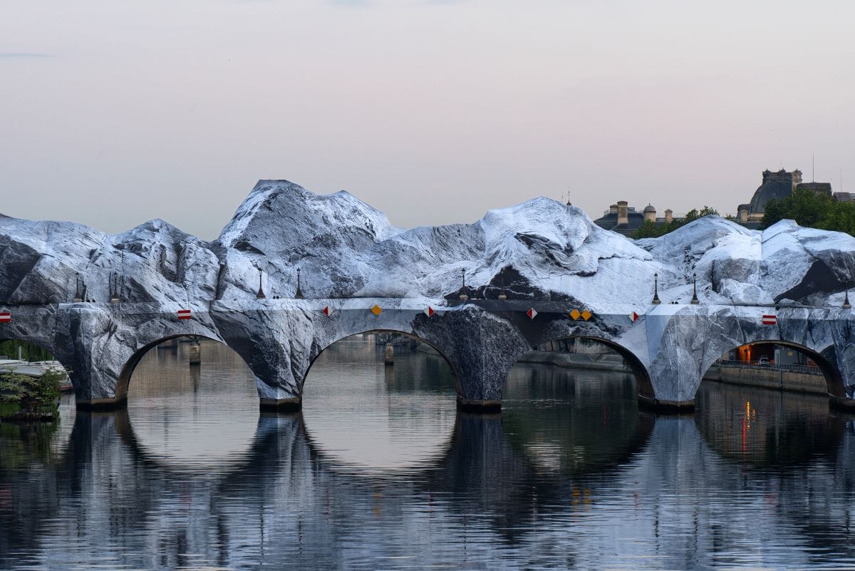 « La Caverne du Pont Neuf » : JR transforme le cœur de Paris