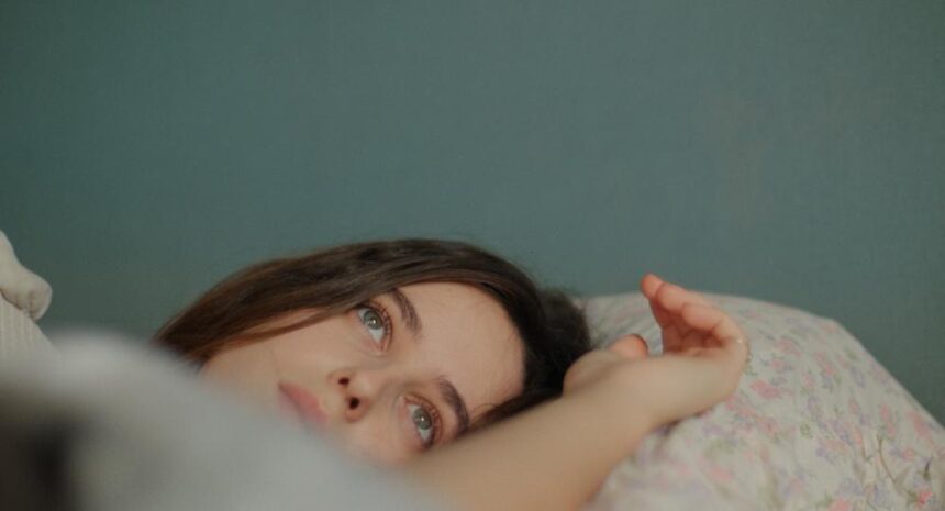 Tess Barthélemy (Annie Ernaux), dans « Mémoire de fille », de Judith Godrèche.