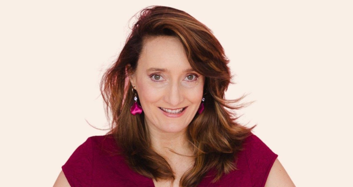 Festival d’Avignon 2026 : Audrey Lamarque explore les mémoires familiales dans un seule-en-scène