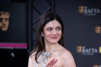 Préquel d'Ocean's Eleven : Monica Barbaro rejoint Margot Robbie et Bradley Cooper