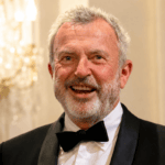 Mort de Sam Neill : retour sur une carrière de plus de cinquante ans