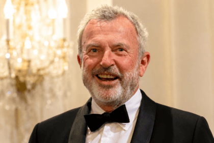 Mort de Sam Neill : retour sur une carrière de plus de cinquante ans