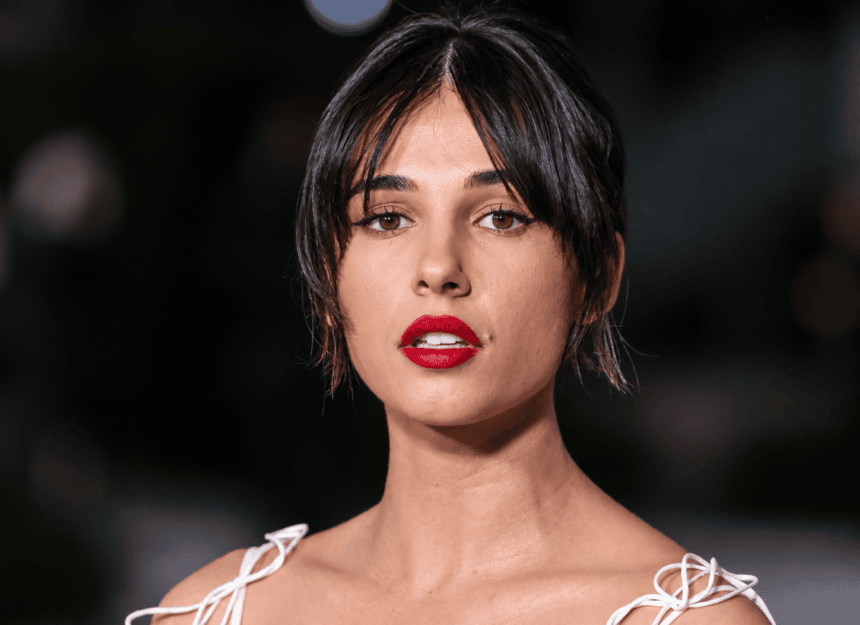 Naomi Scott et Kit Harington remontent le temps dans Eternal Return