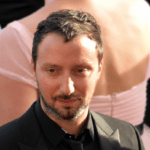 Anthony Vaccarello quitte Saint Laurent après dix ans à la direction artistique