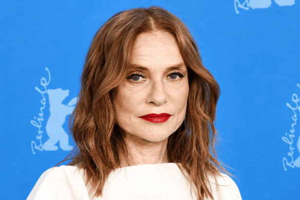 Ni vue, ni connue : Isabelle Huppert dans la peau d’une figurante