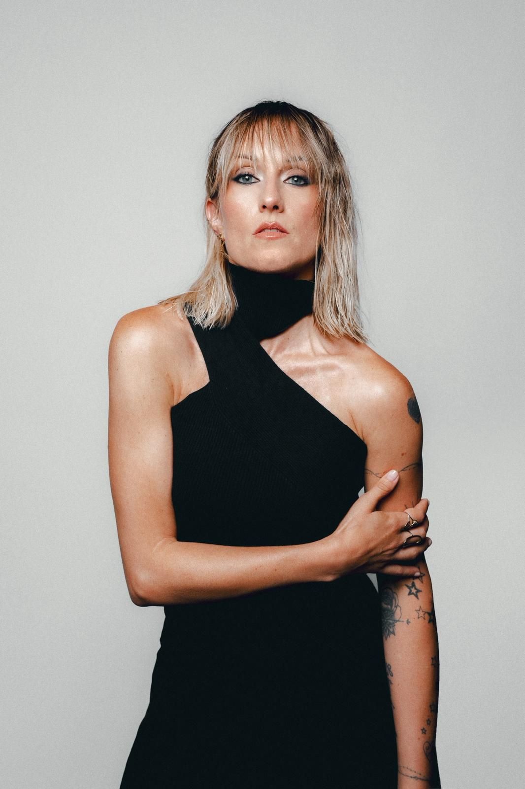 Nade : le parcours d'une chanteuse passionnée