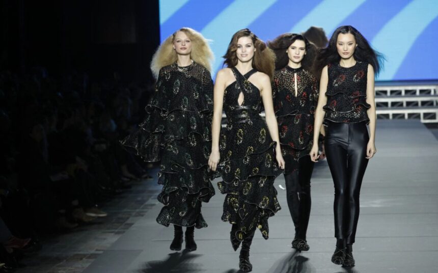 La Paris Fashion Week se vit aussi en dehors des défilés