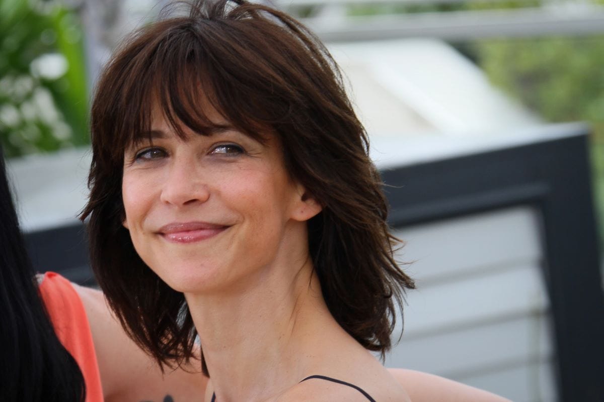 Sophie Marceau publie Warszawa, un récit intime sur ses années avec le réalisateur Andrzej Żuławski