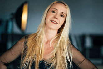 « This Fire! » : Tina Dico invite Emilíana Torrini sur son nouveau single